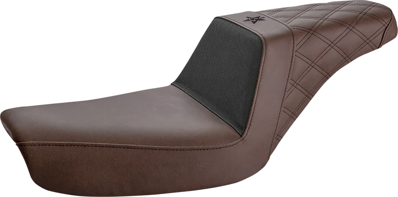 SADDLEMEN Unknown Industries Seat - Front Carbon Fiber/Black Gripper Lumbar/Rear Lattice Stitch - Dyna UN96-04-173BR