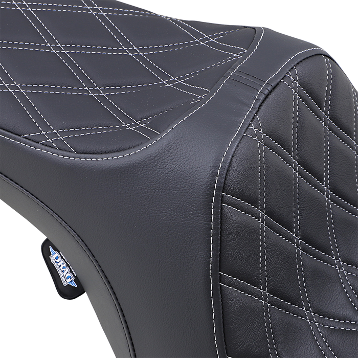 DRAG SPECIALTIES Predator III Seat - Double Diamond - Silver Stitched FIT 99-07 FLHR,06-07 FLHX 0801-1130